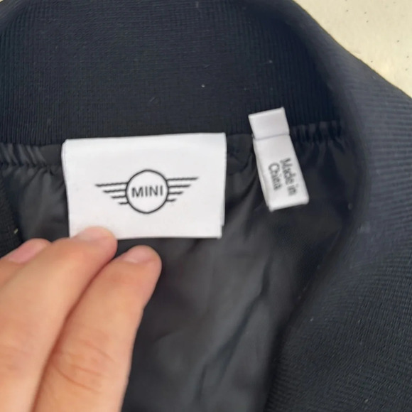 Mini - Picture 3 of 6